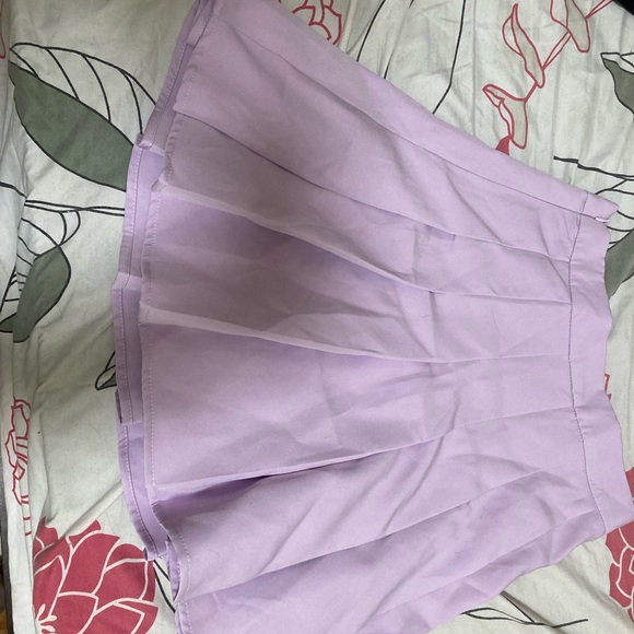 Lilac a line mini skirt NEVER WORN - Picture 2 of 2